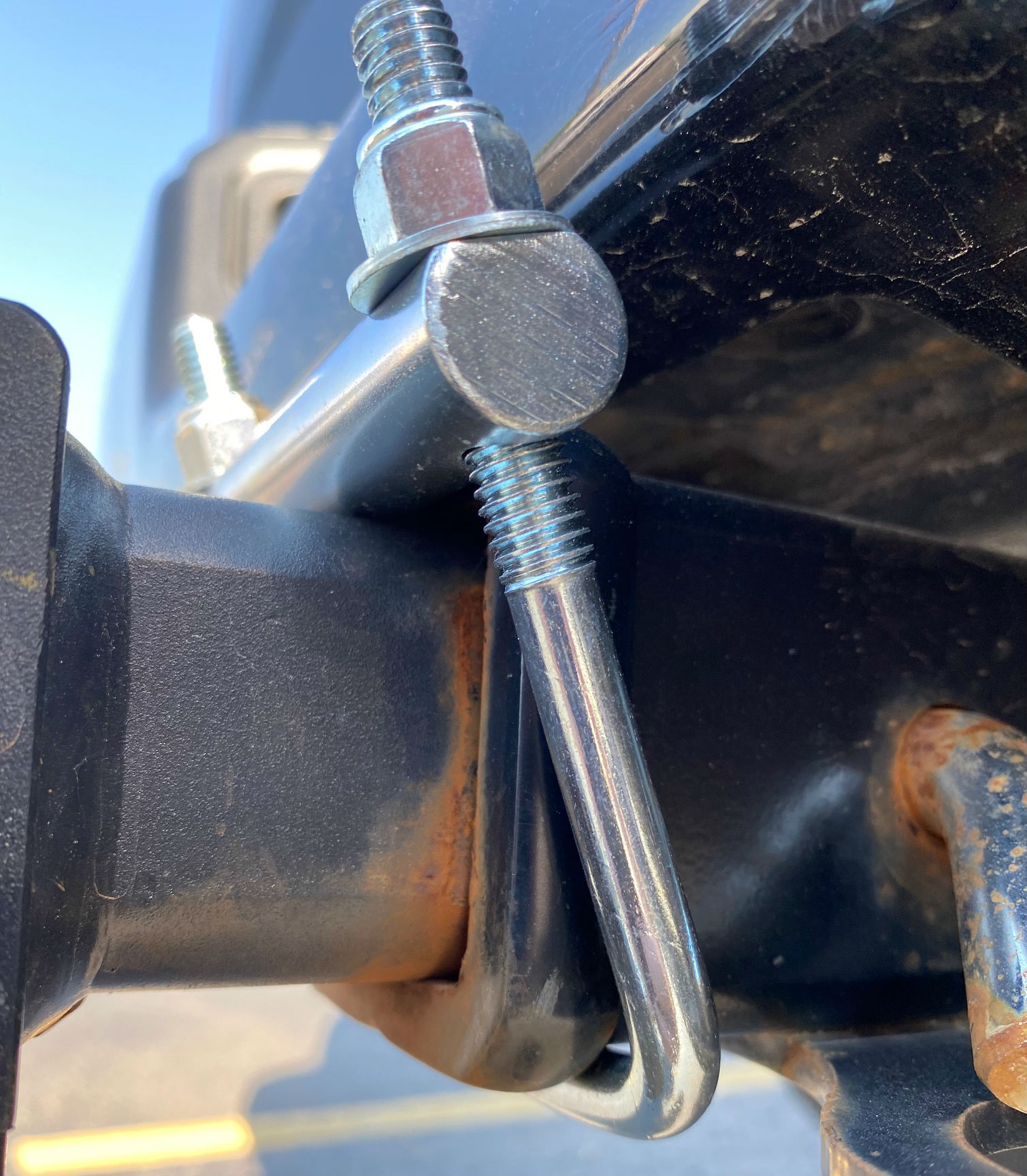 Anti-Rattle Hitch Device for 2